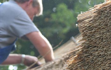 professional Hadlow Stair thatchers